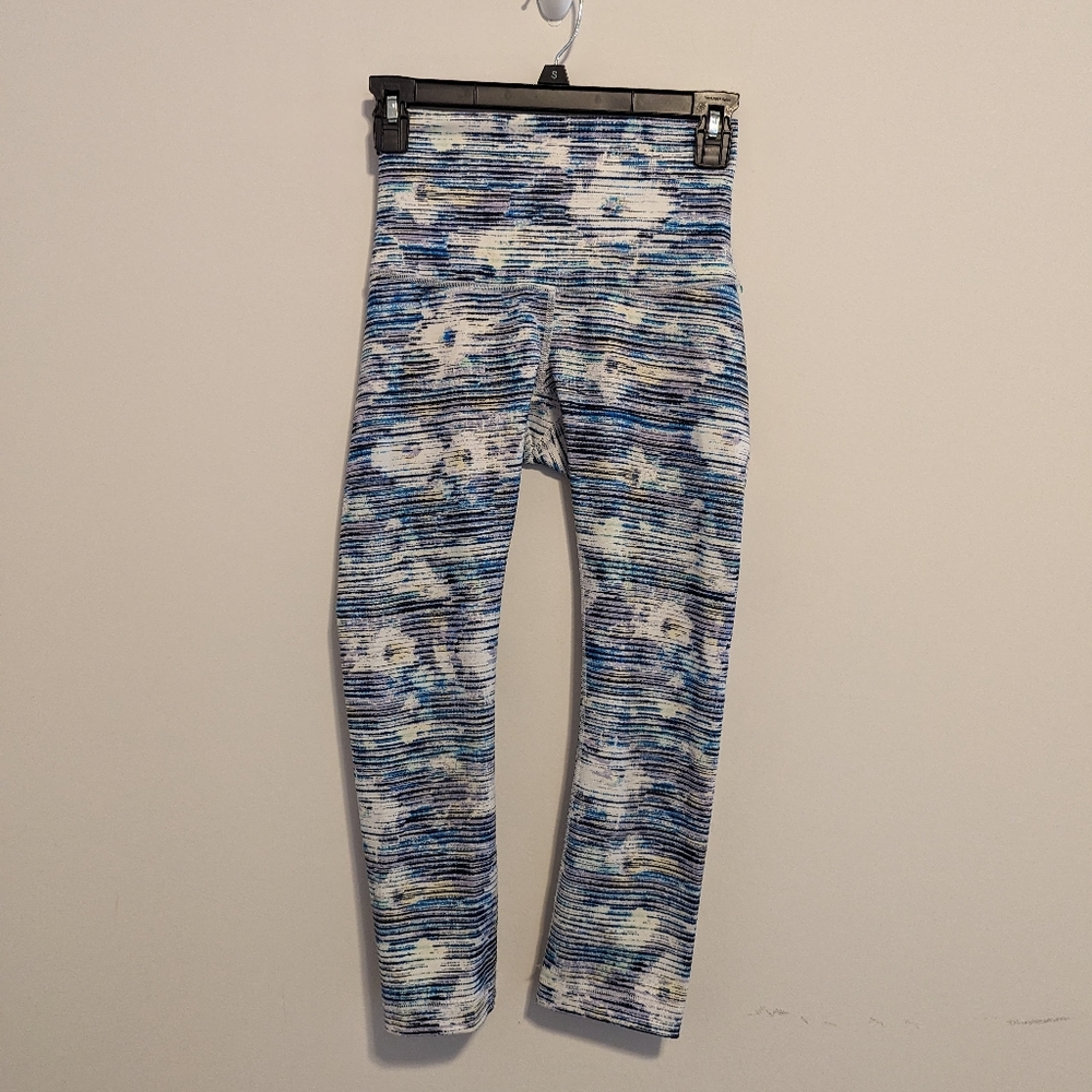 Lululemon Blurry Blue High Rise Cropped Leggings Size 4
